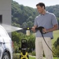 How does a modern car wash work?
